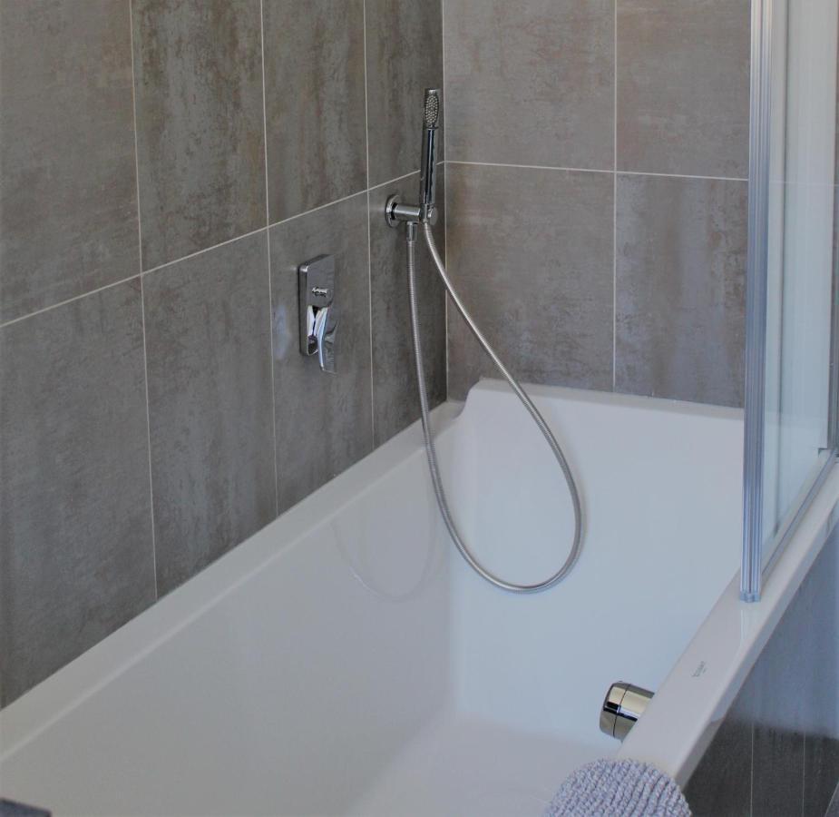Palazzo Della Torre Elegant Apartment In 코모 외부 사진