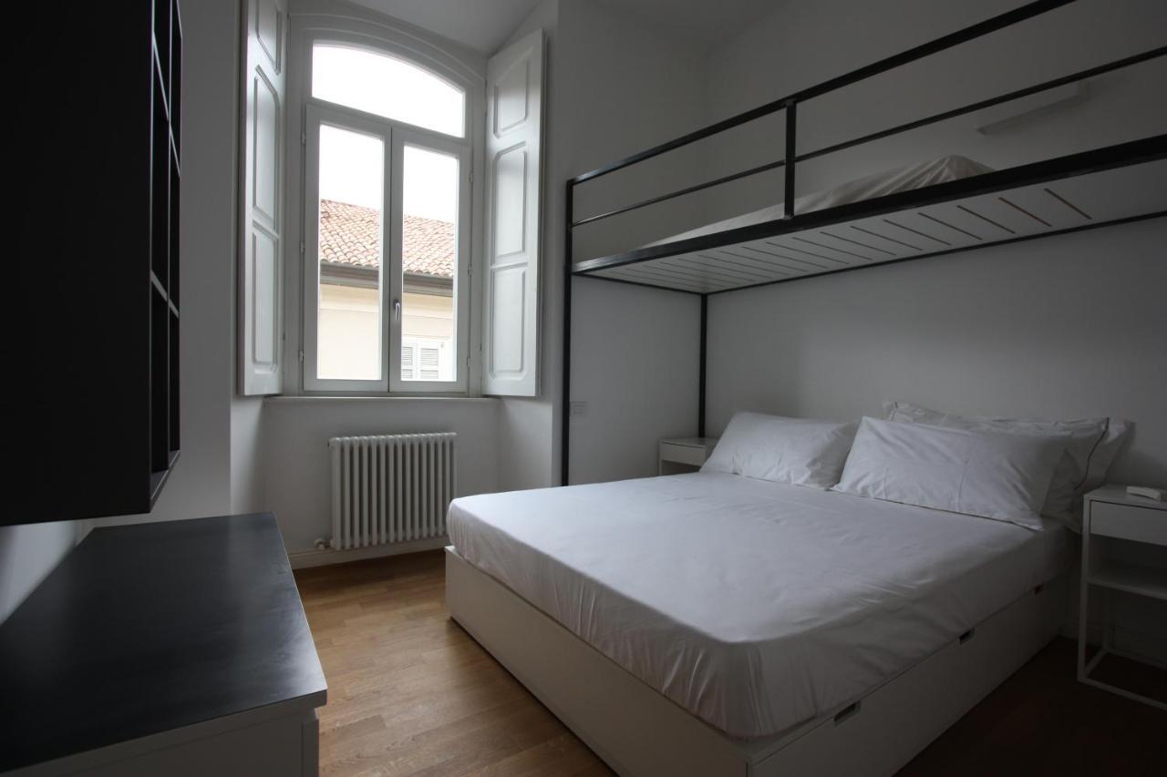 Palazzo Della Torre Elegant Apartment In 코모 외부 사진